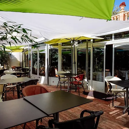 Μοτέλ Logis - Restaurant L Enclos