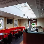 Motel Logis - Restaurant L Enclos Donneville