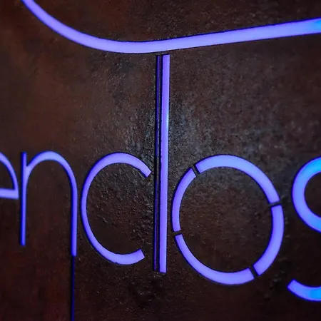 Logis - Restaurant L Enclos Donneville